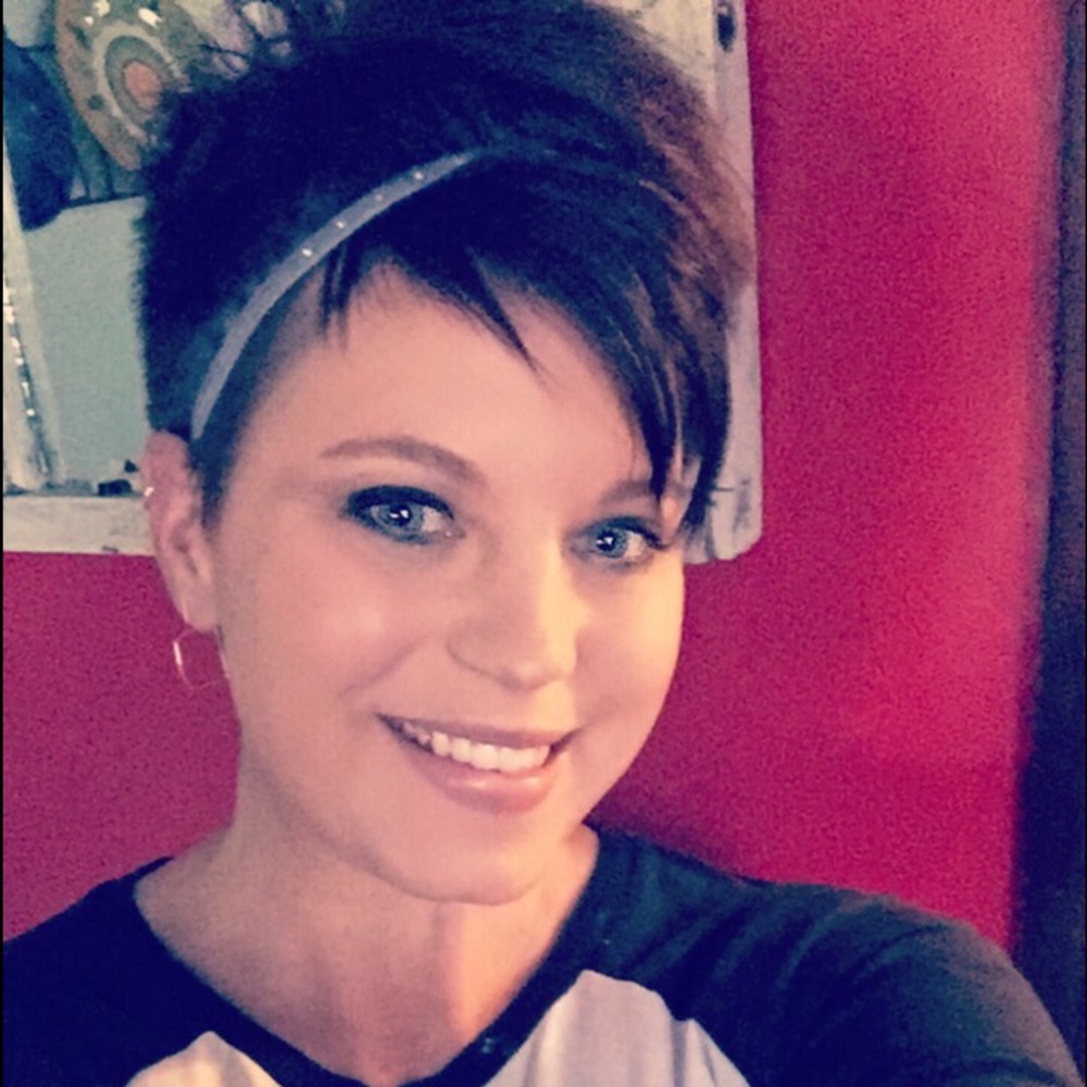 Meet your Posher, Leanne